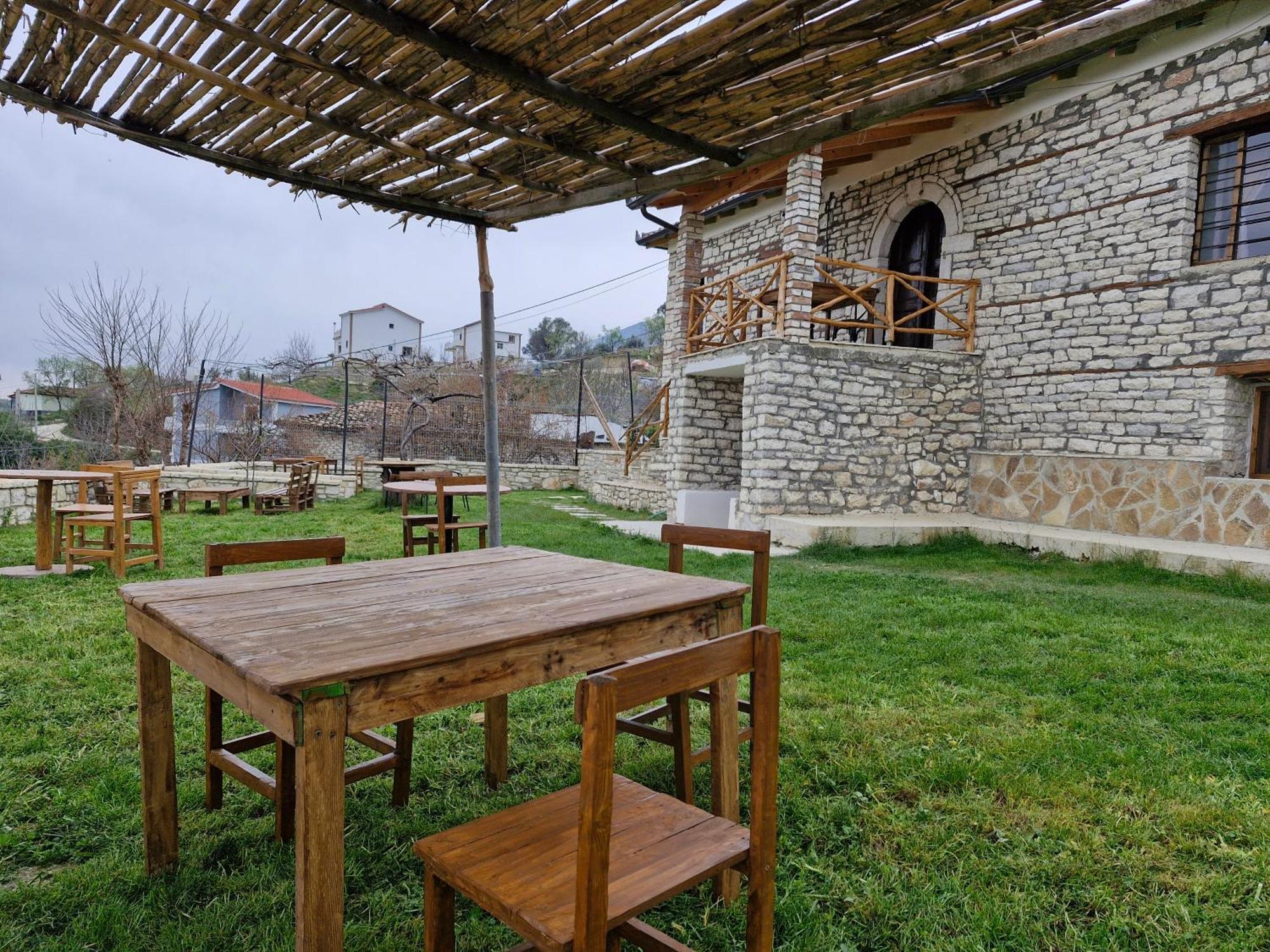 Villa Shpiragu Village Experience Berat Værelse billede